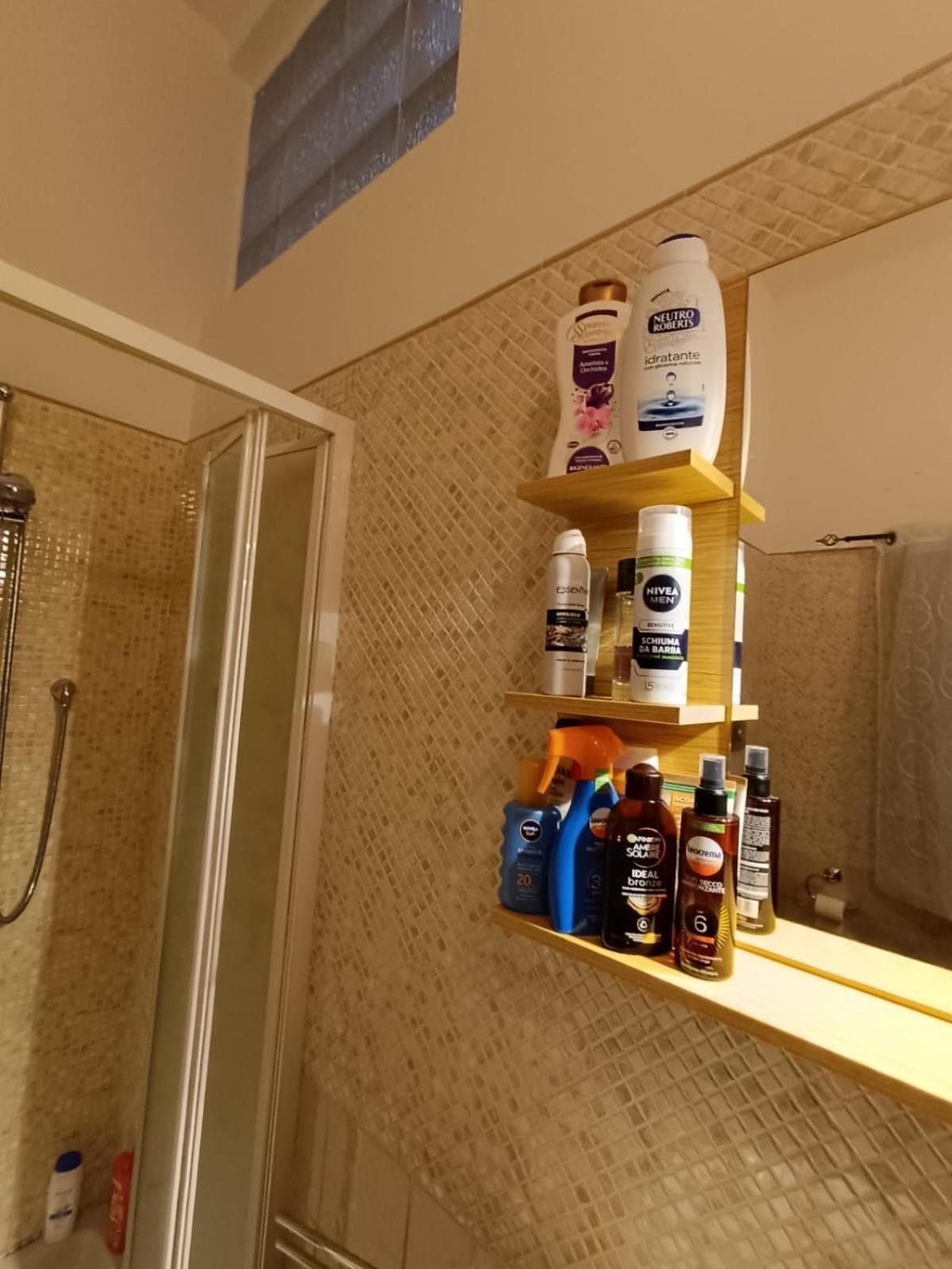 Orchidea Stanza Privata In Appartamento Condiviso "Sapori Di Mare" Cagliari Extérieur photo